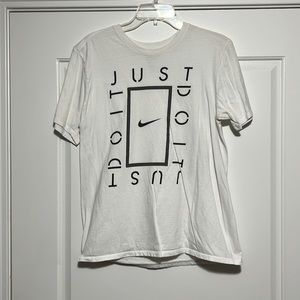 Nike t shirt